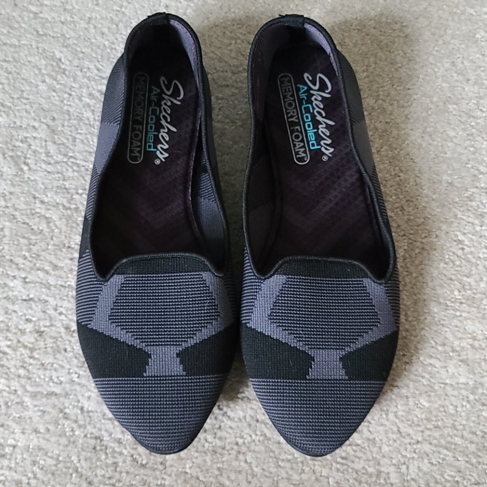 Skechers geometric flat stretch fit memory foam